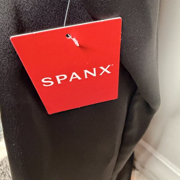 NWT SPANX Black Satin Adjustable V Neck Racer Back Cami, Size Medium - Picture 6 of 6